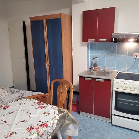 Penzion Duong Apartments 卡罗维发利 外观 照片