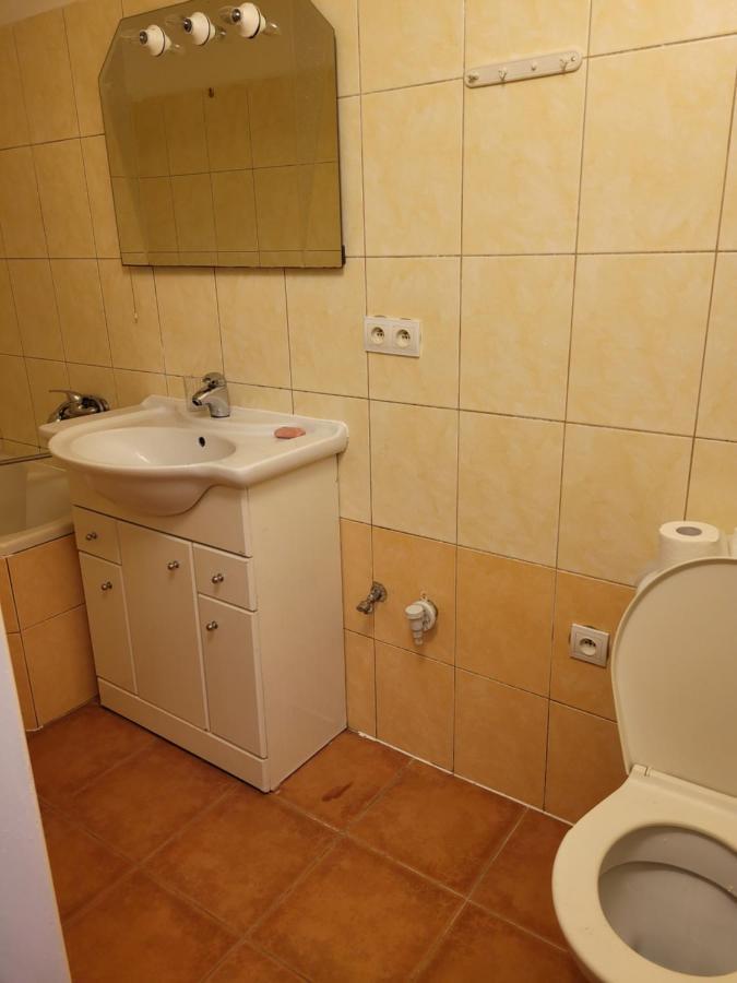 Penzion Duong Apartments 卡罗维发利 外观 照片